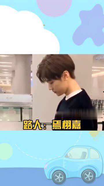 路人吃瓜的真相,一场全民参与的娱乐盛宴